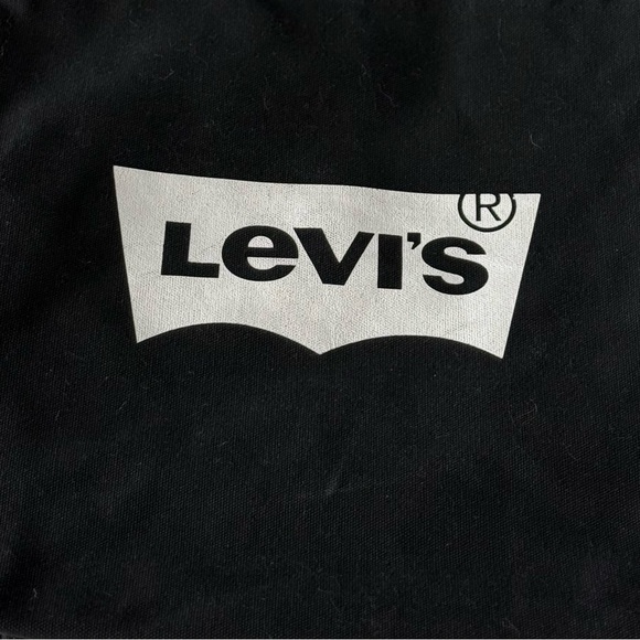 Levi's Classic Black Canvas Tote - Picture 6 of 6